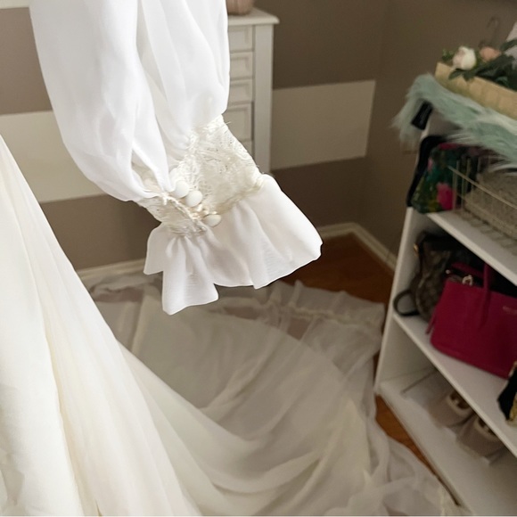 Vintage Victorian wedding gown dress with kleinerts inserts - Picture 6 of 17